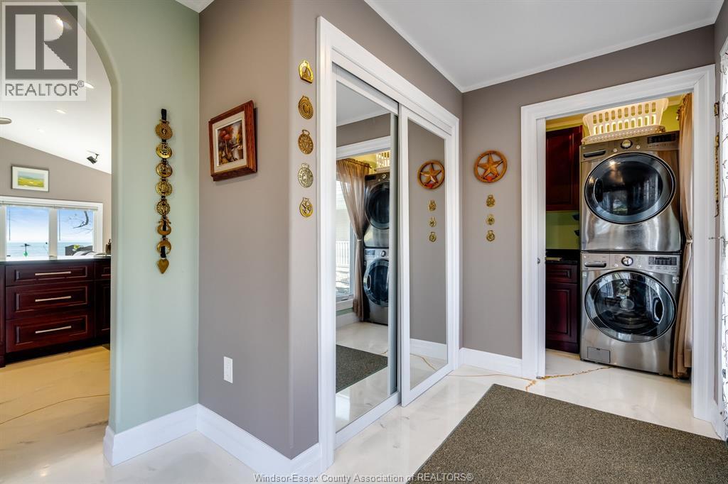 952 Hiawatha Beach - 3