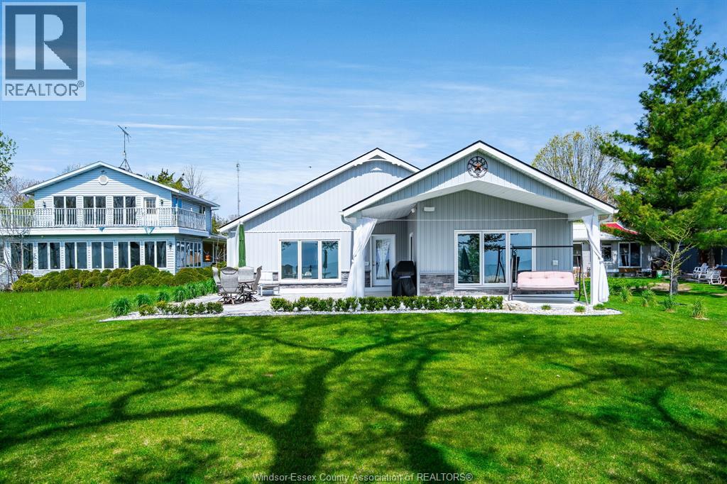 952 Hiawatha Beach - 39