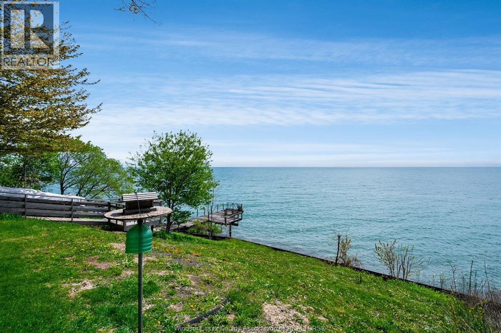 952 Hiawatha Beach - 41