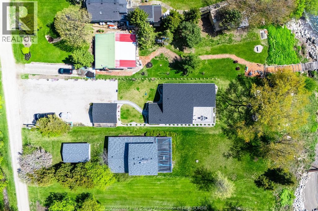 952 Hiawatha Beach - 50