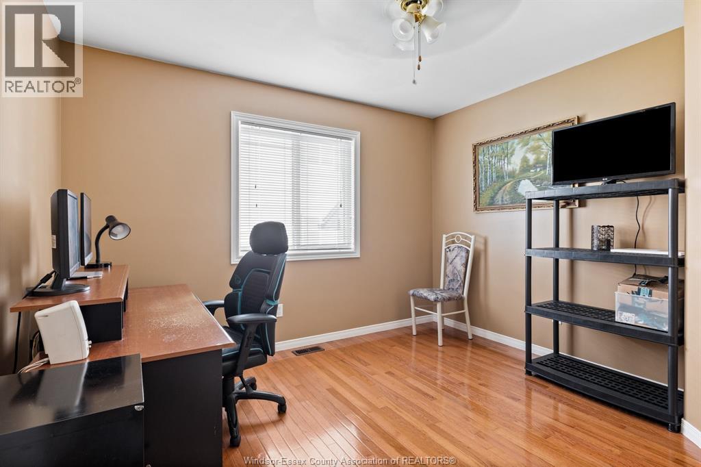 8341 MIDDLESIDE ROAD - 13