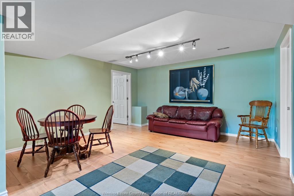 8341 MIDDLESIDE ROAD - 17