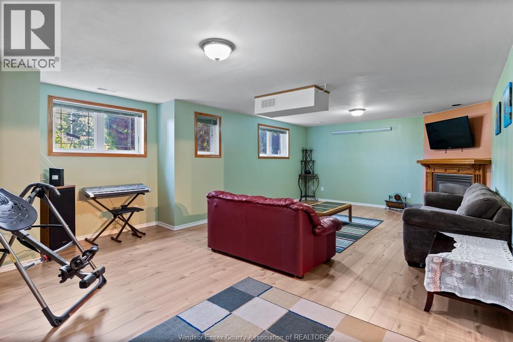 8341 MIDDLESIDE ROAD - 18