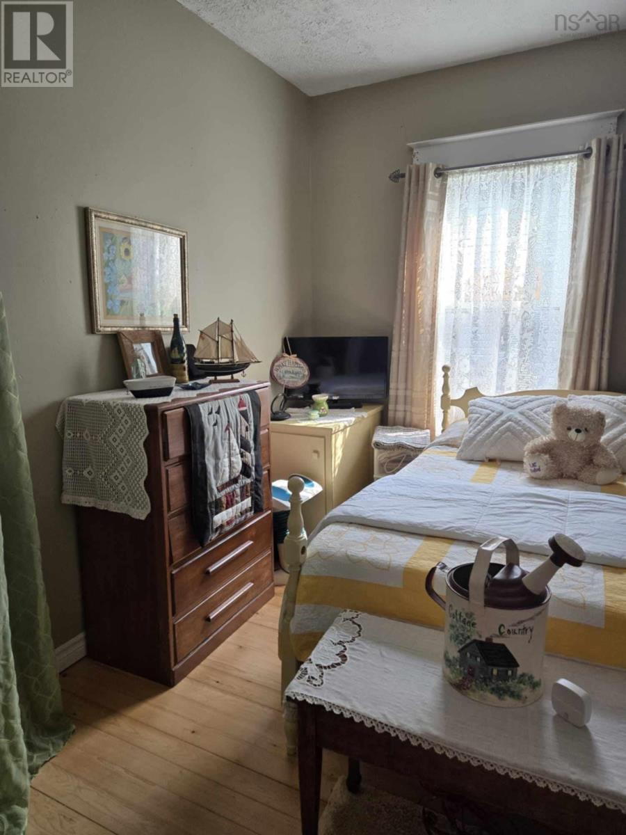 7 Foundry Street - 13