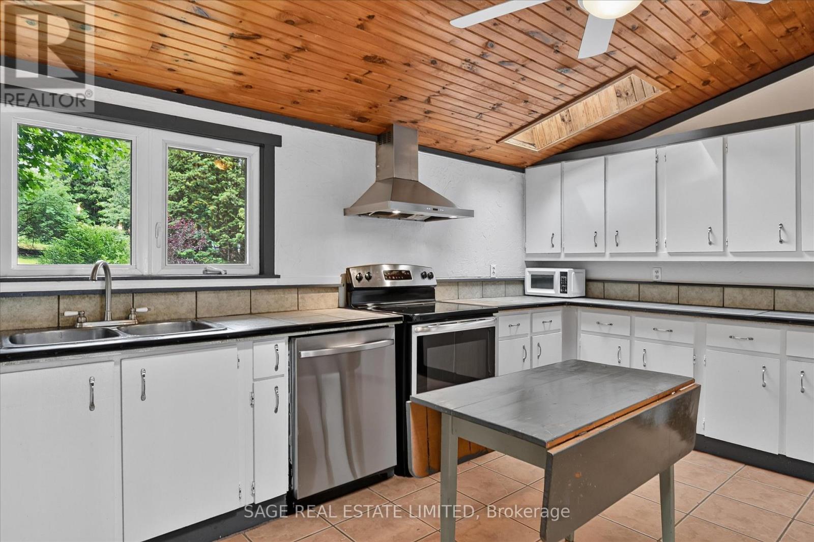 1756 GORDON FITZGERALD LANE - 20