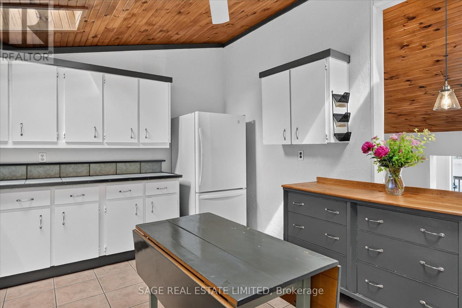 1756 GORDON FITZGERALD LANE - 21