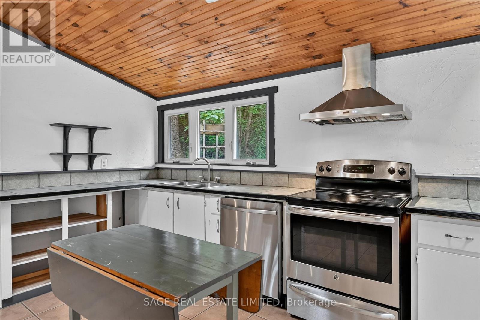 1756 GORDON FITZGERALD LANE - 23