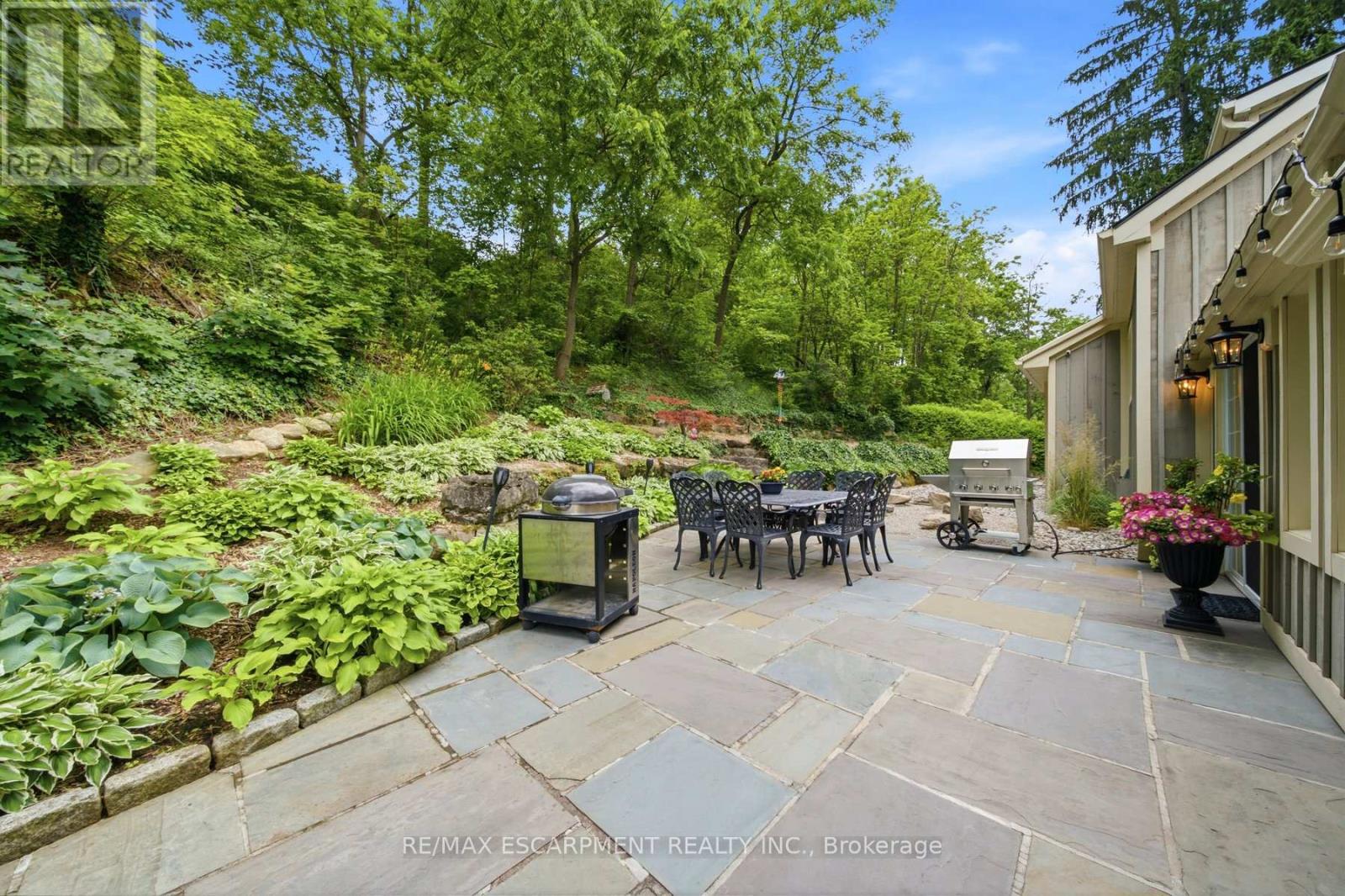 44 NEW MOUNTAIN ROAD - 37