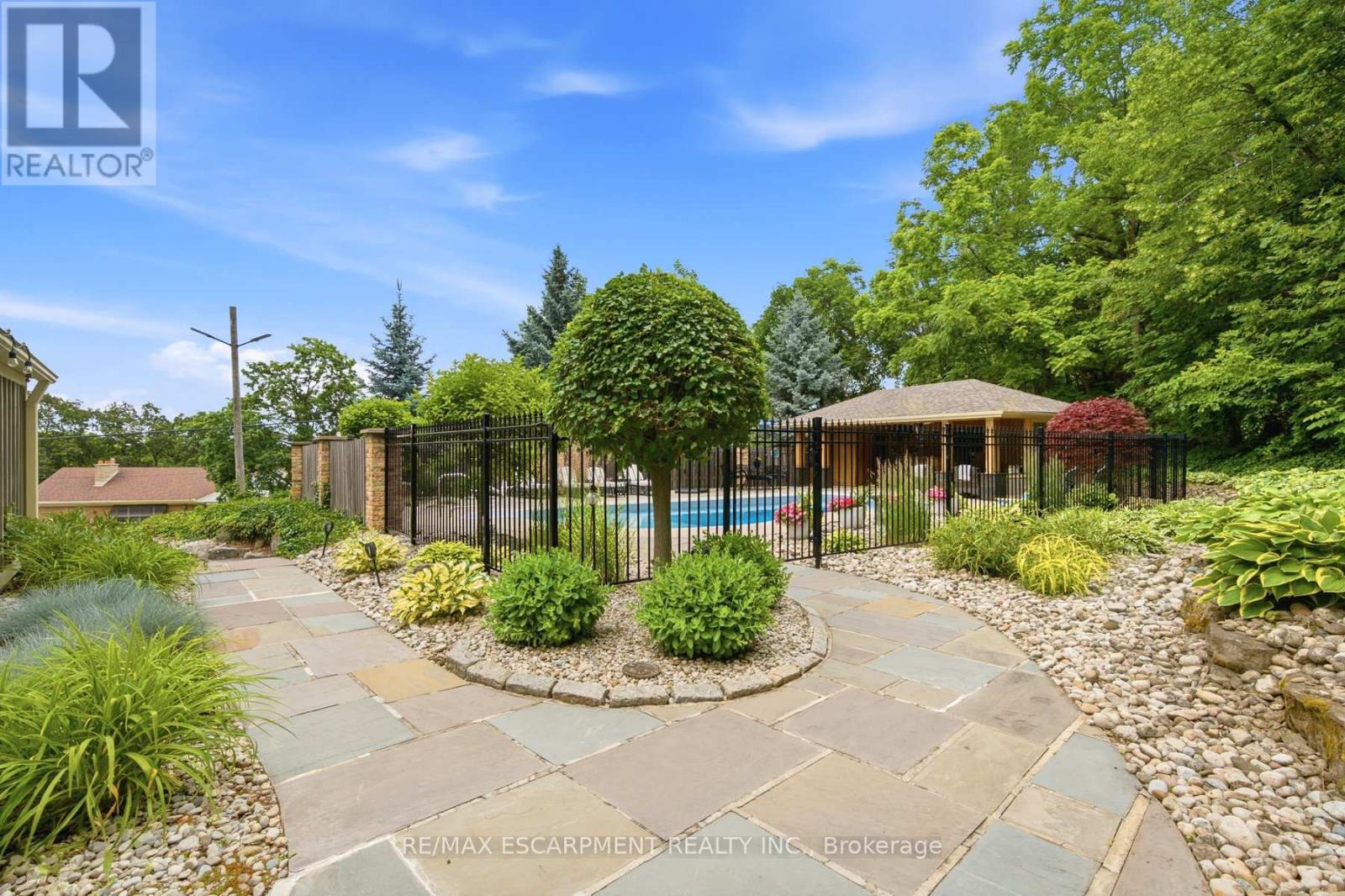 44 NEW MOUNTAIN ROAD - 38