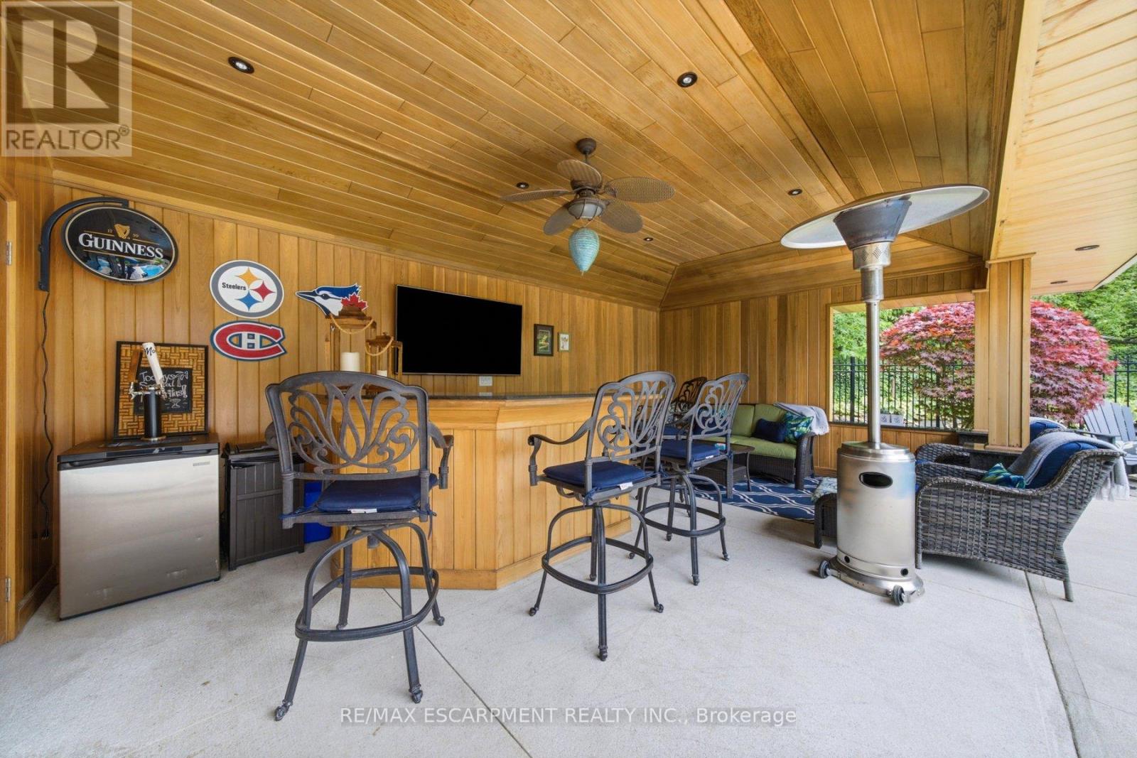 44 NEW MOUNTAIN ROAD - 42