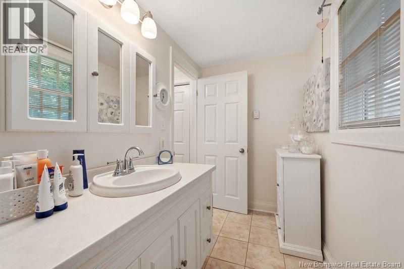 1205 Amirault Street - 13