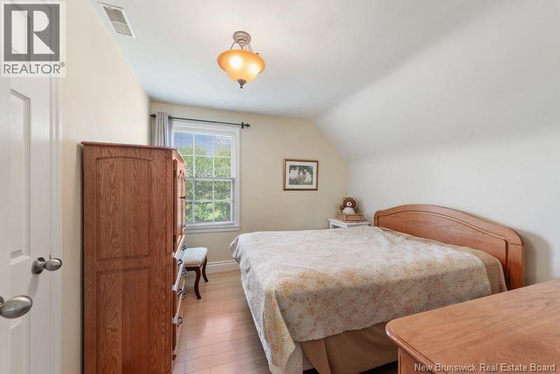 1205 Amirault Street - 17