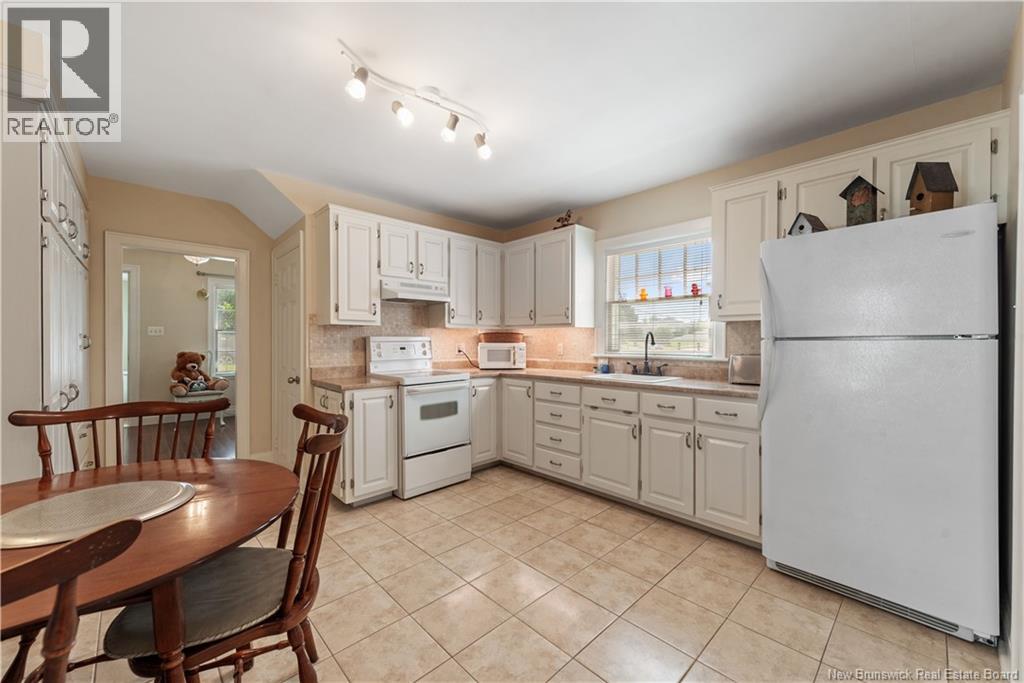 1205 Amirault Street - 7
