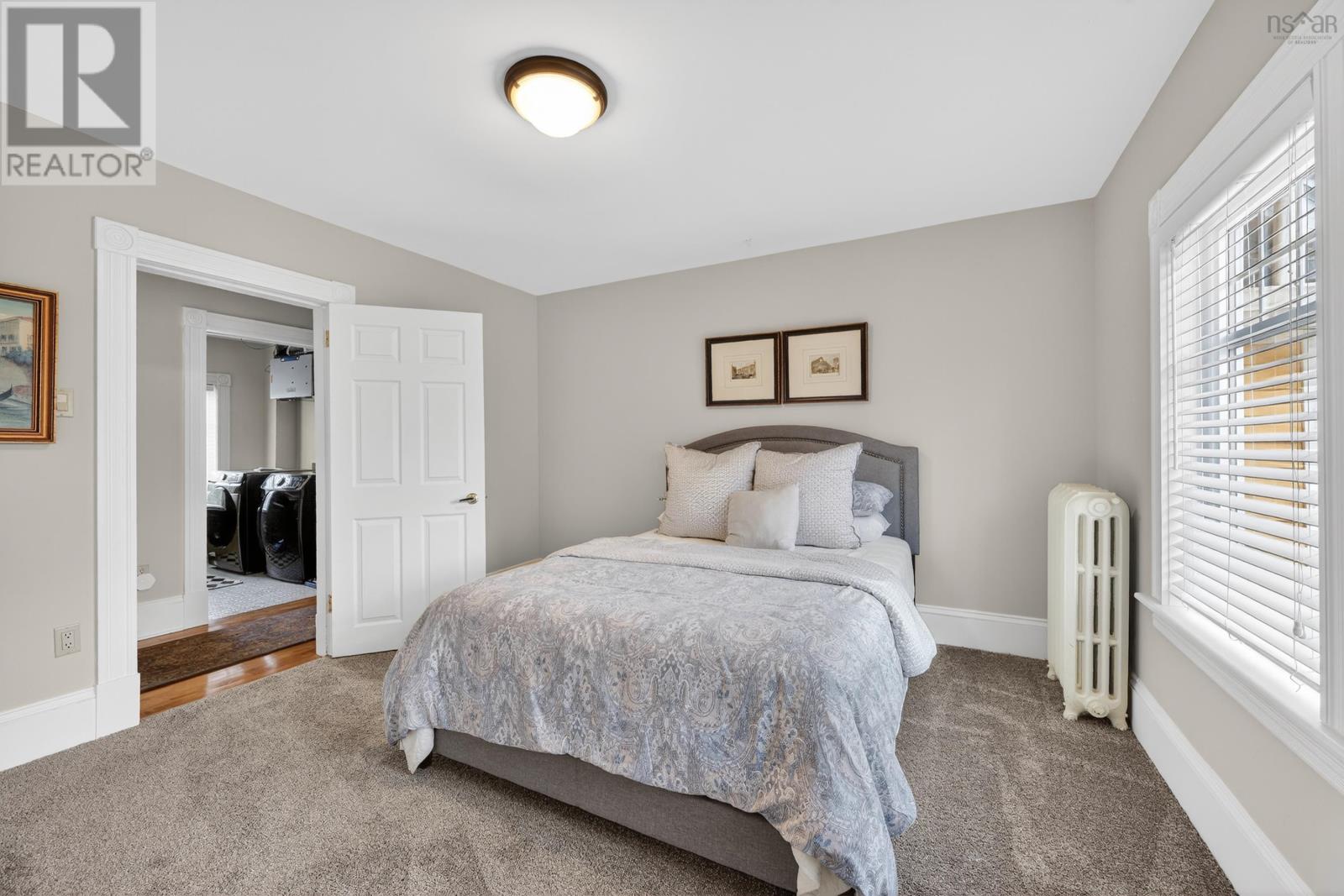 15 Whitney Avenue - 32