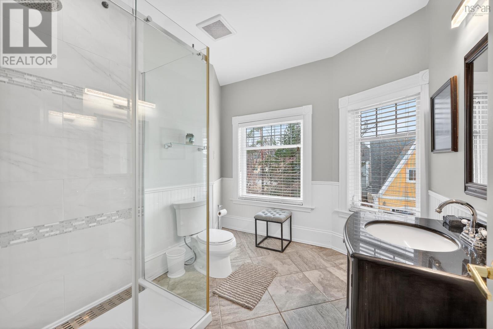 15 Whitney Avenue - 33