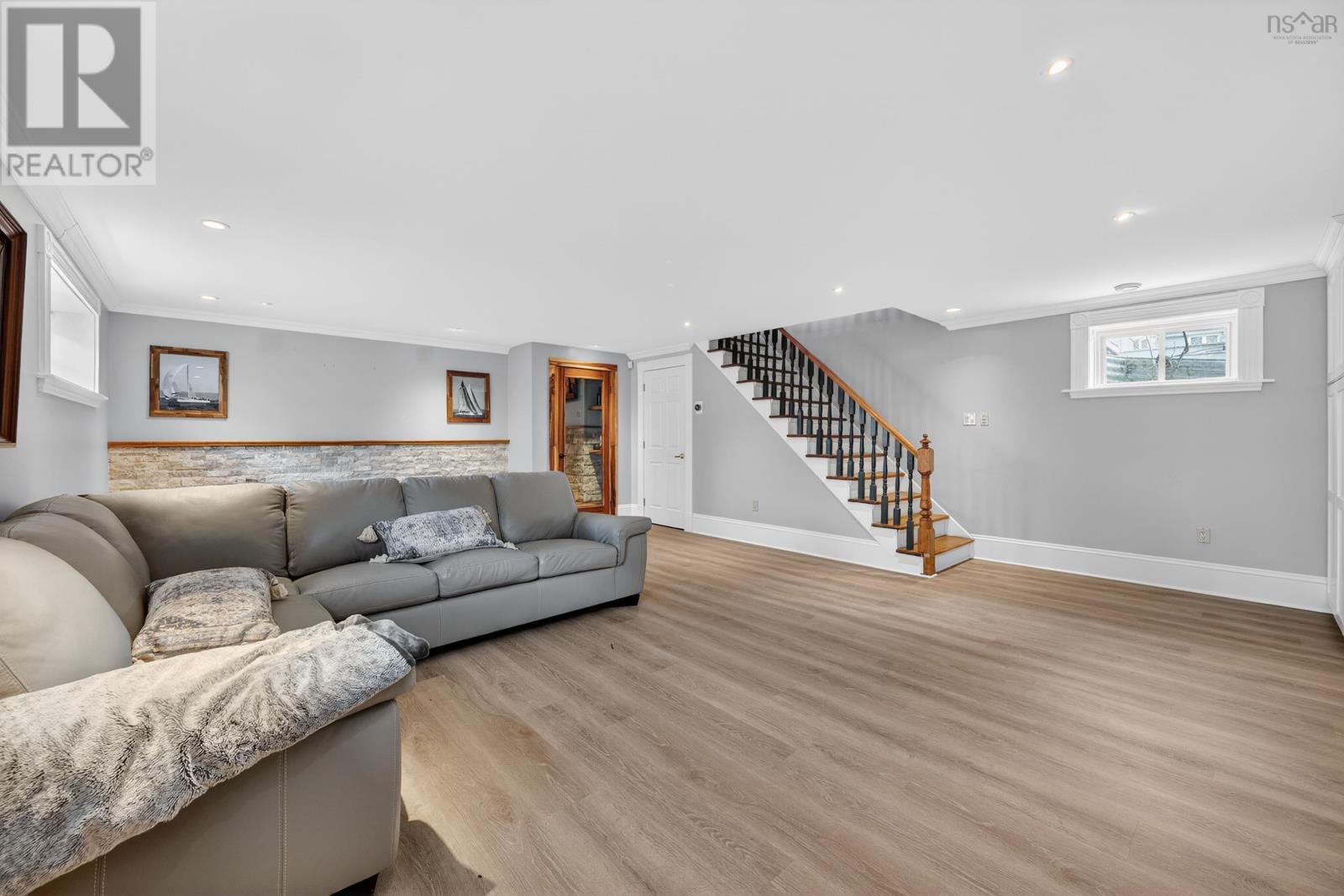 15 Whitney Avenue - 41