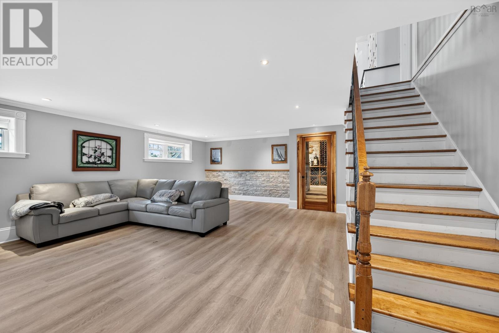 15 Whitney Avenue - 42