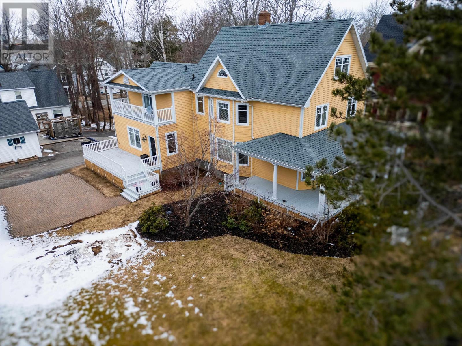 15 Whitney Avenue - 47