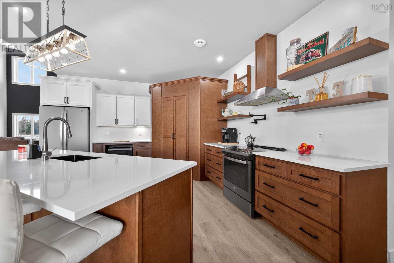 940 Hills Road - 9