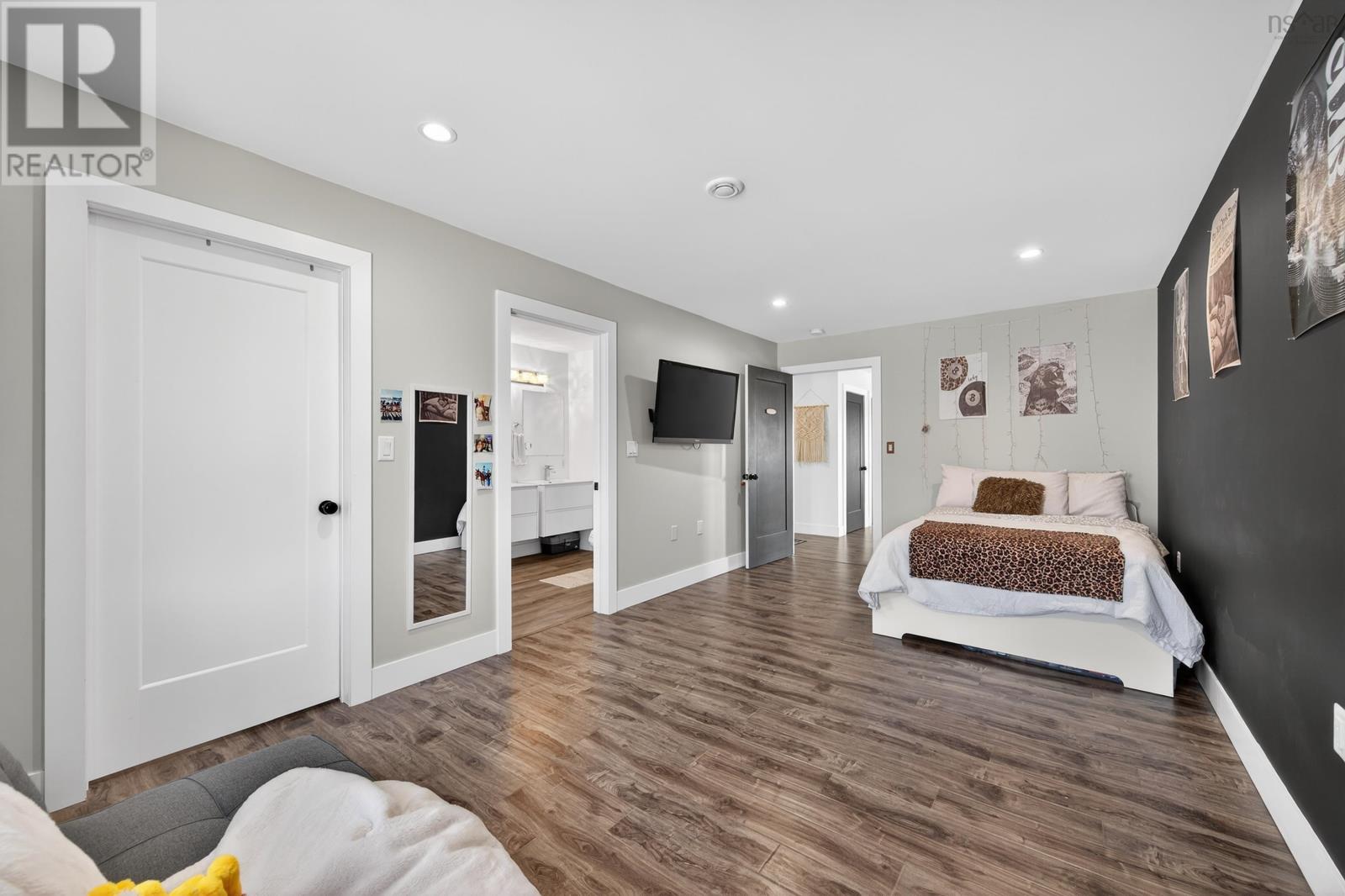 940 Hills Road - 32