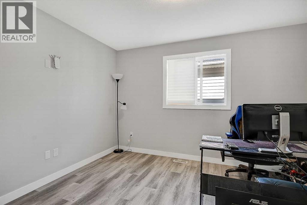 9505 113 Avenue — photo 11
