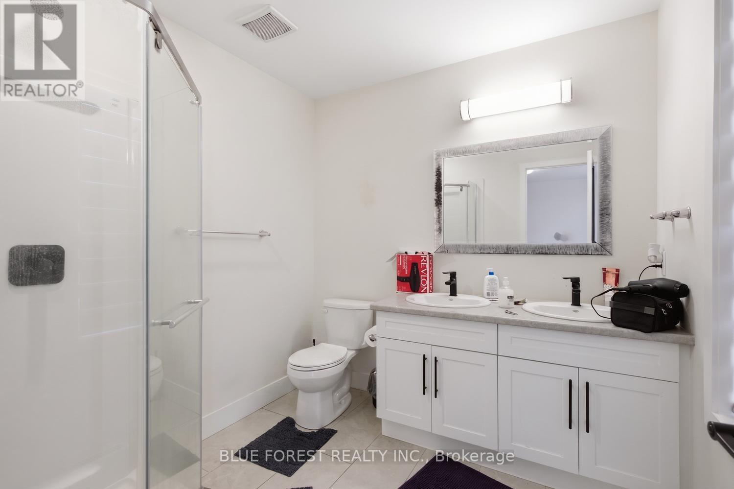 23 CHRISTOPHER COURT - 17