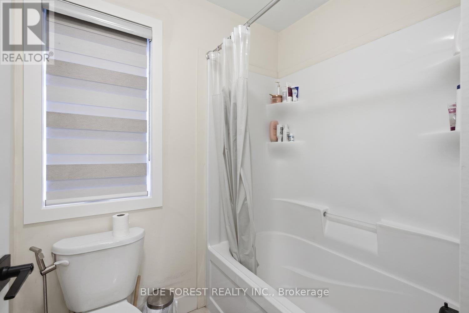 23 CHRISTOPHER COURT - 22