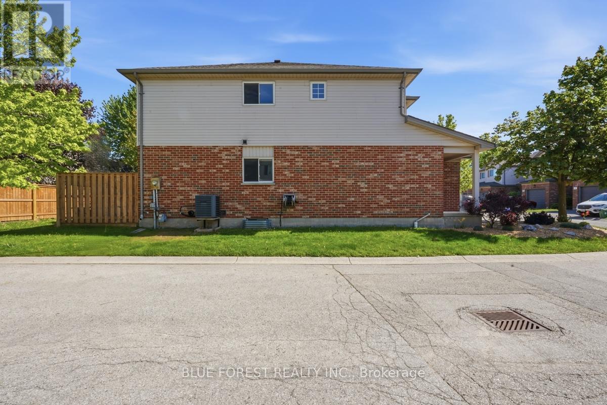 #17 1199 REARDON BOULEVARD - 29