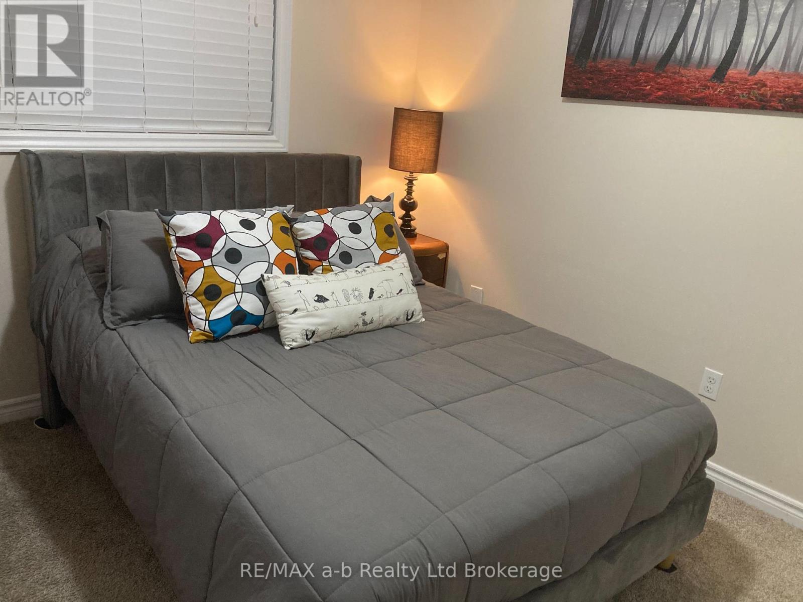 1380 CAEN AVENUE - 41