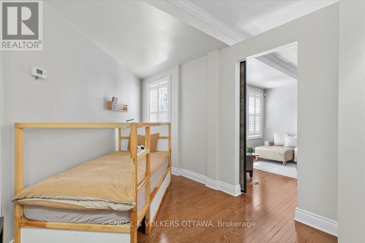 #2 139 GUIGUES AVENUE - 18