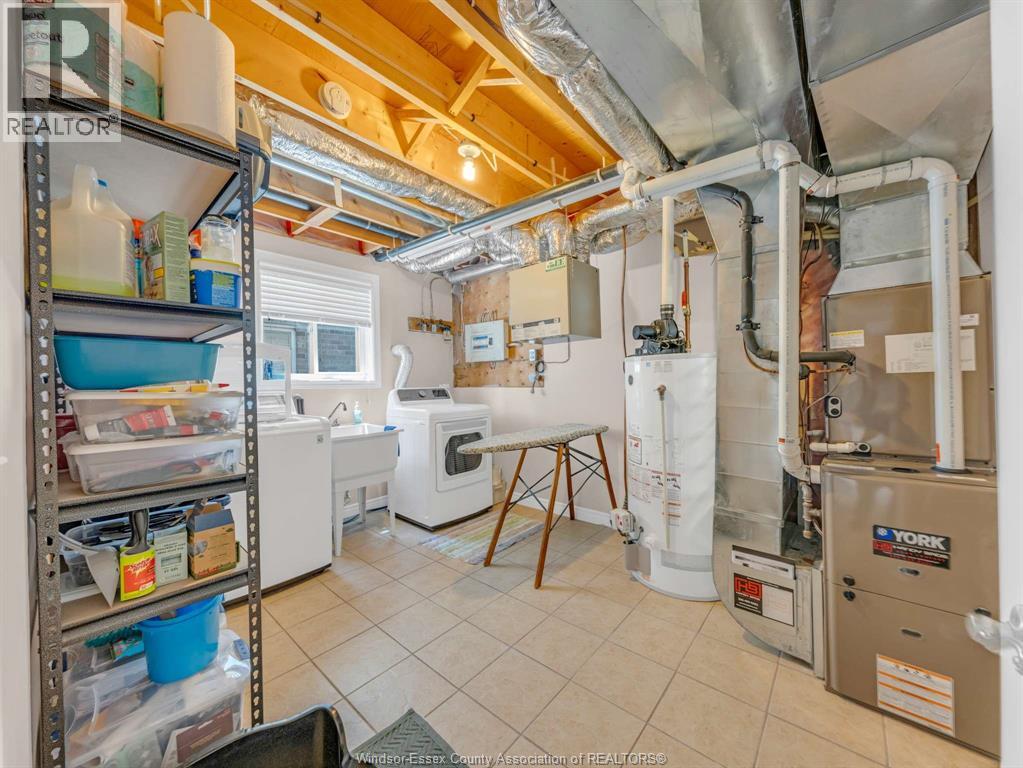 1541 Heatherglen DRIVE - 42