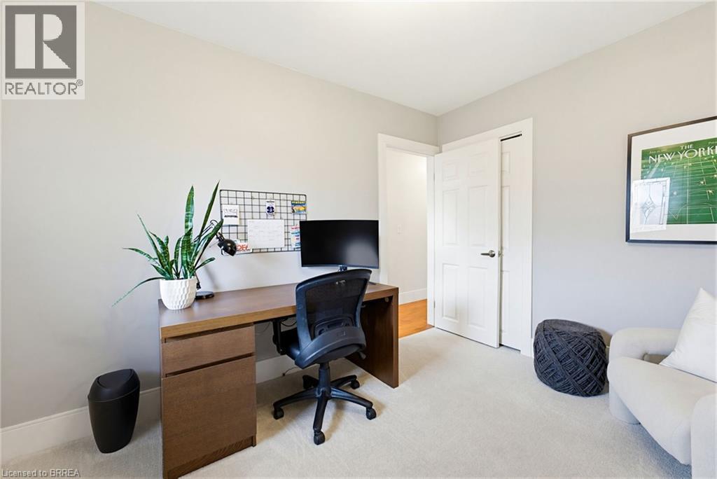 9 ELIZABETH Street - 10