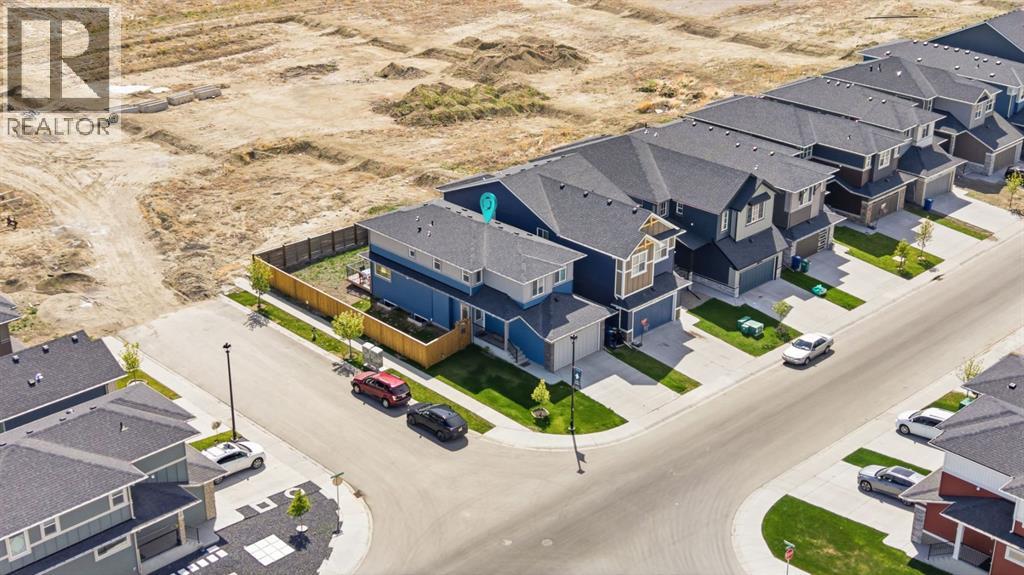 936 Langholm Drive SE - 44