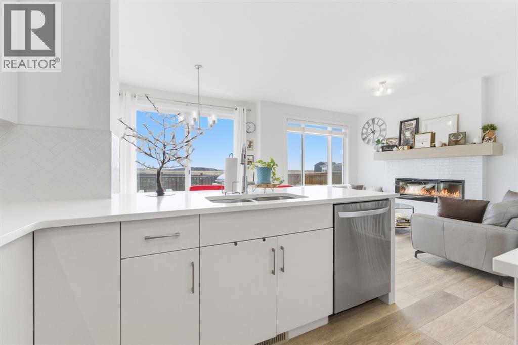 936 Langholm Drive SE - 11