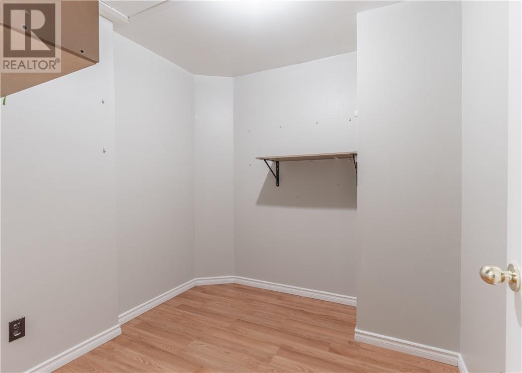 121 David Street - 13