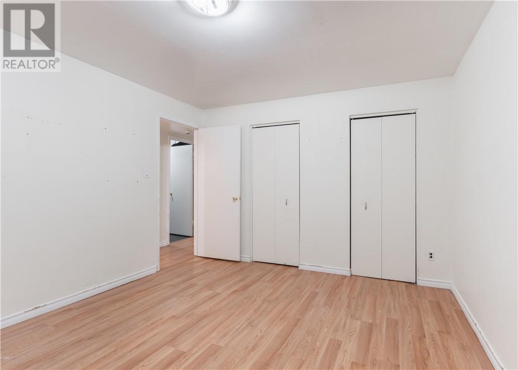 121 David Street - 17