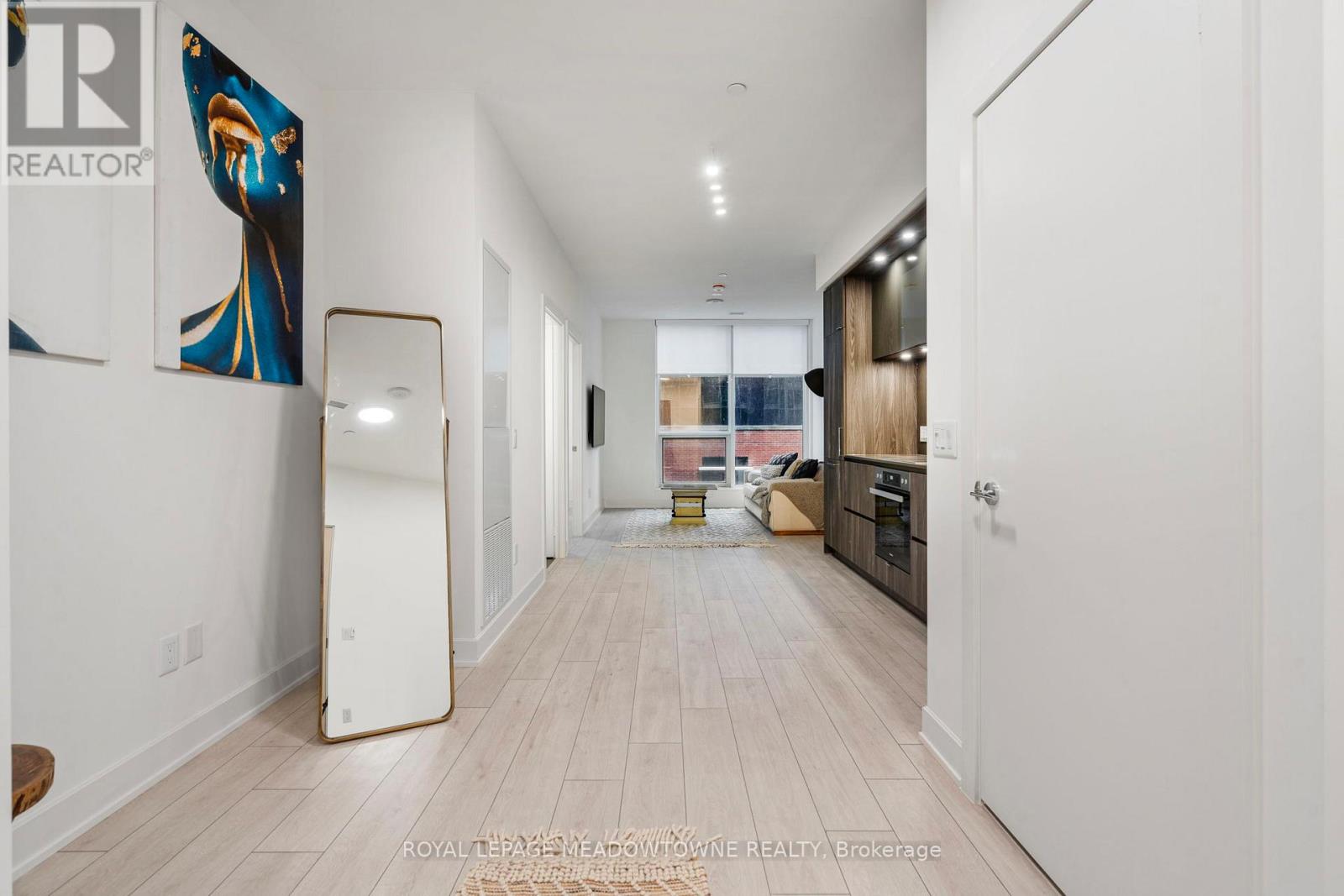 #813 15 MERCER STREET - 5