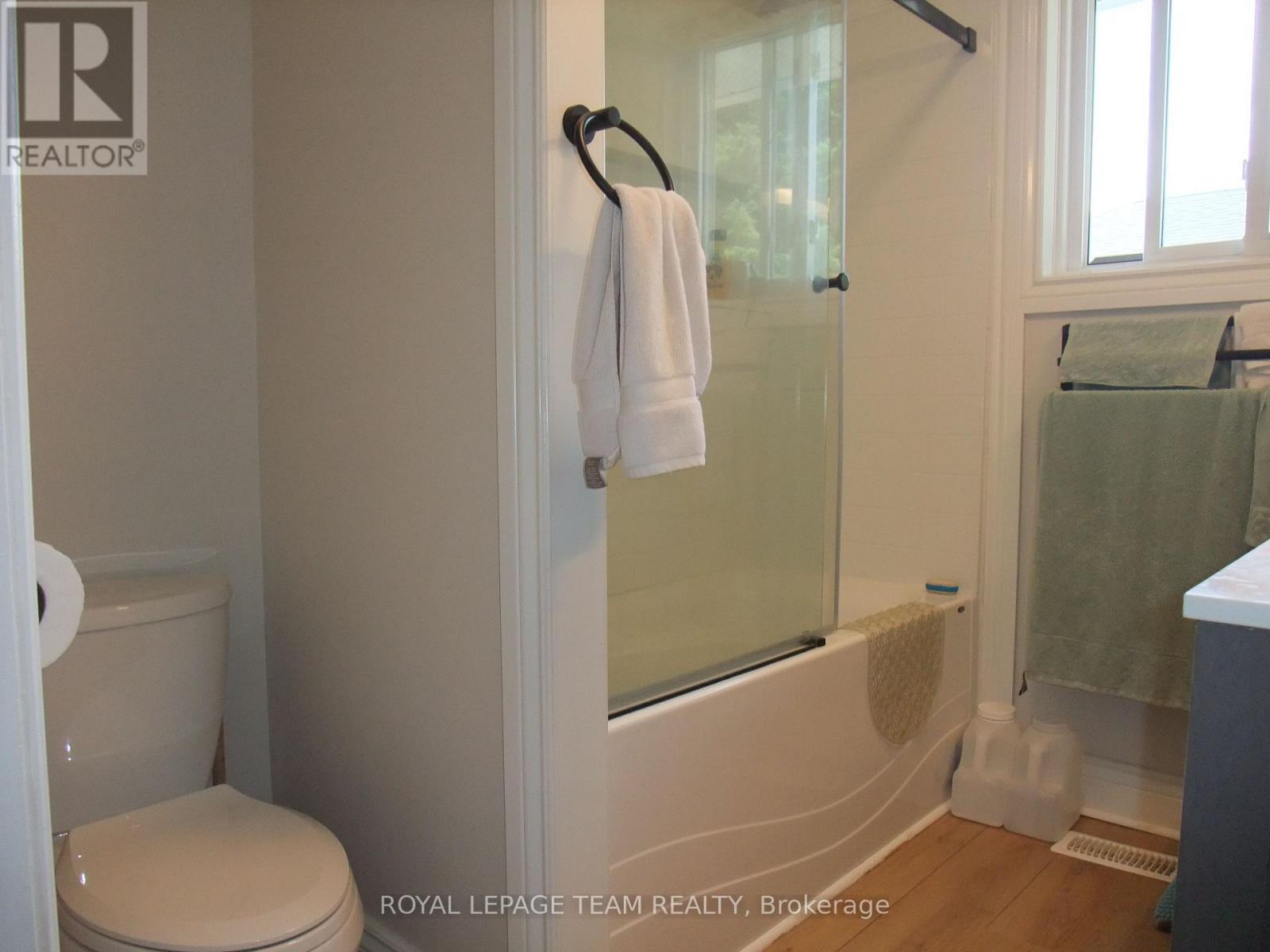 343 HARRY STREET - 12