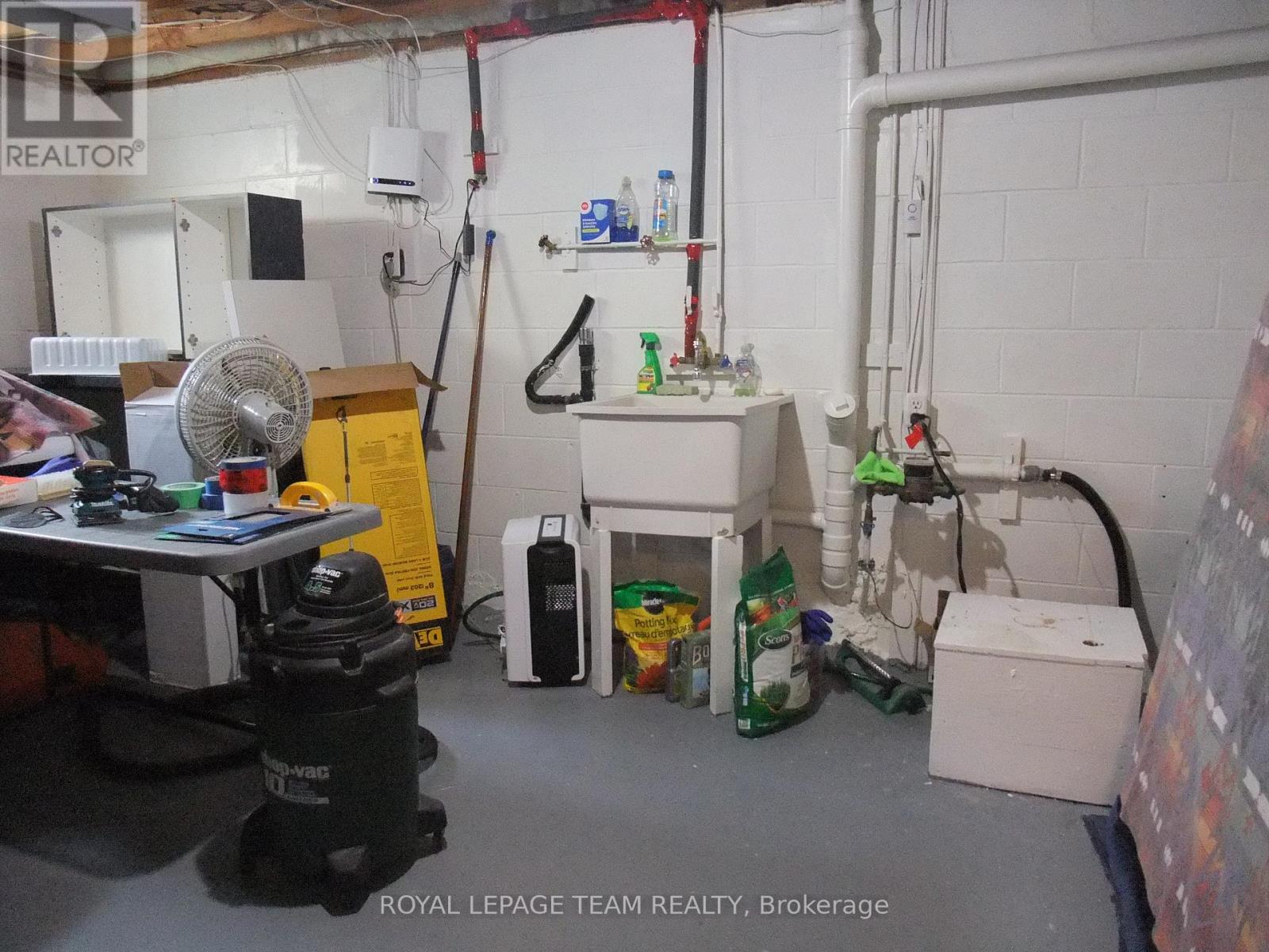 343 HARRY STREET - 16