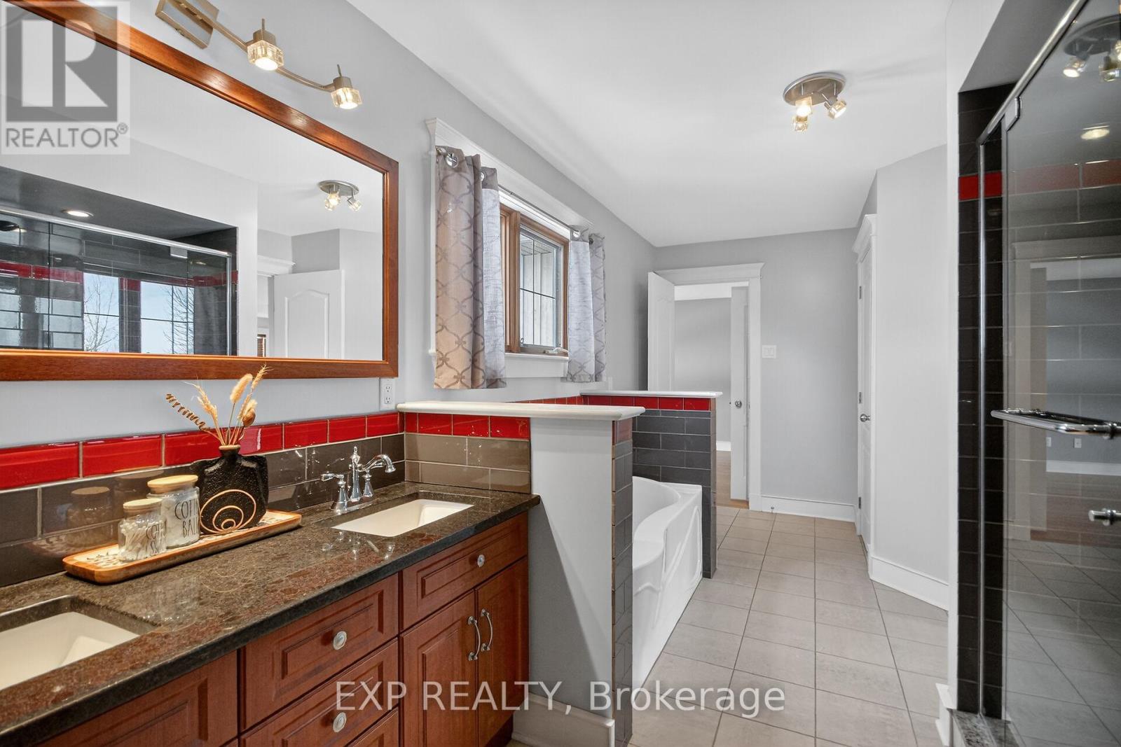6715 SUNCREST DRIVE - 25