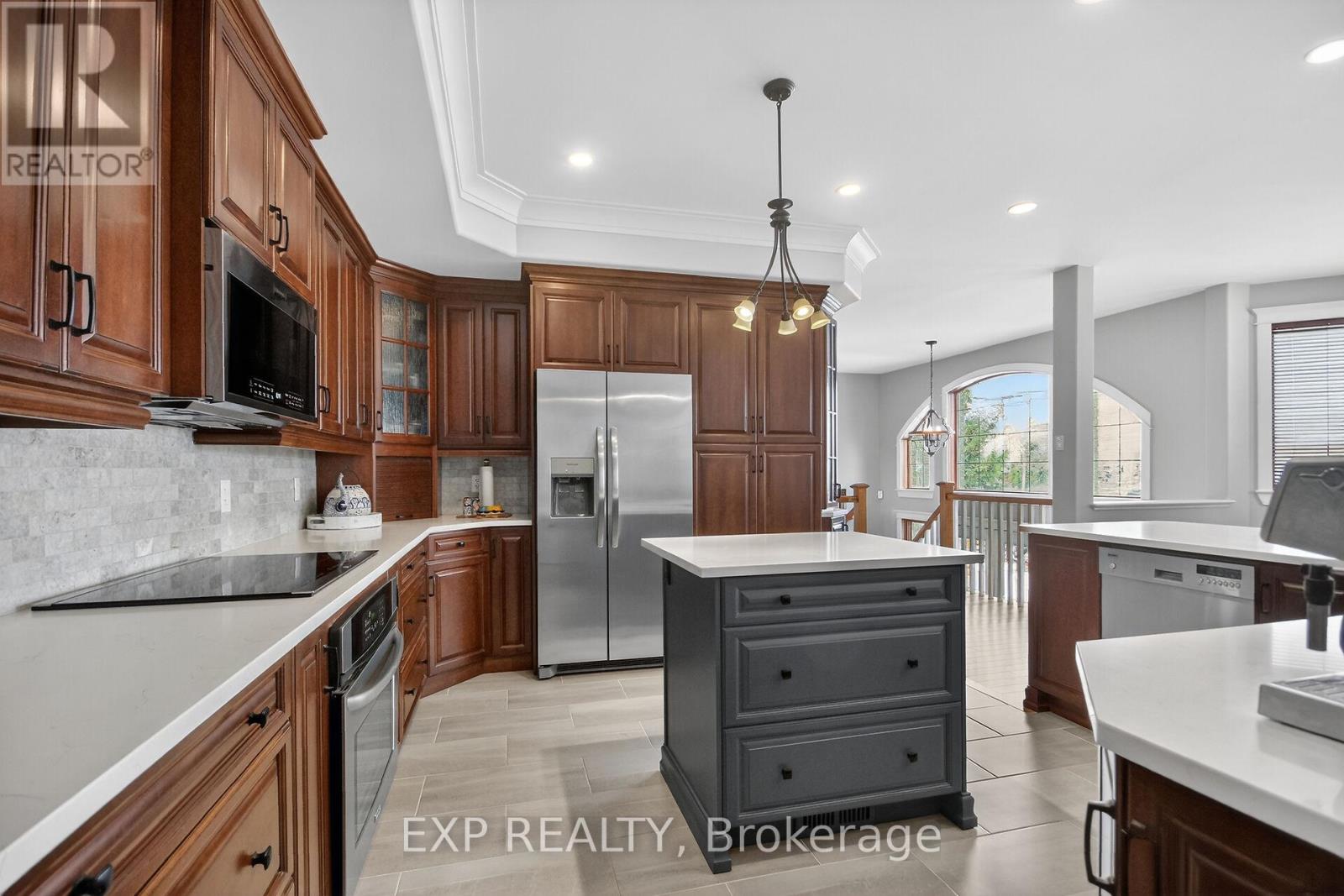 6715 SUNCREST DRIVE - 9