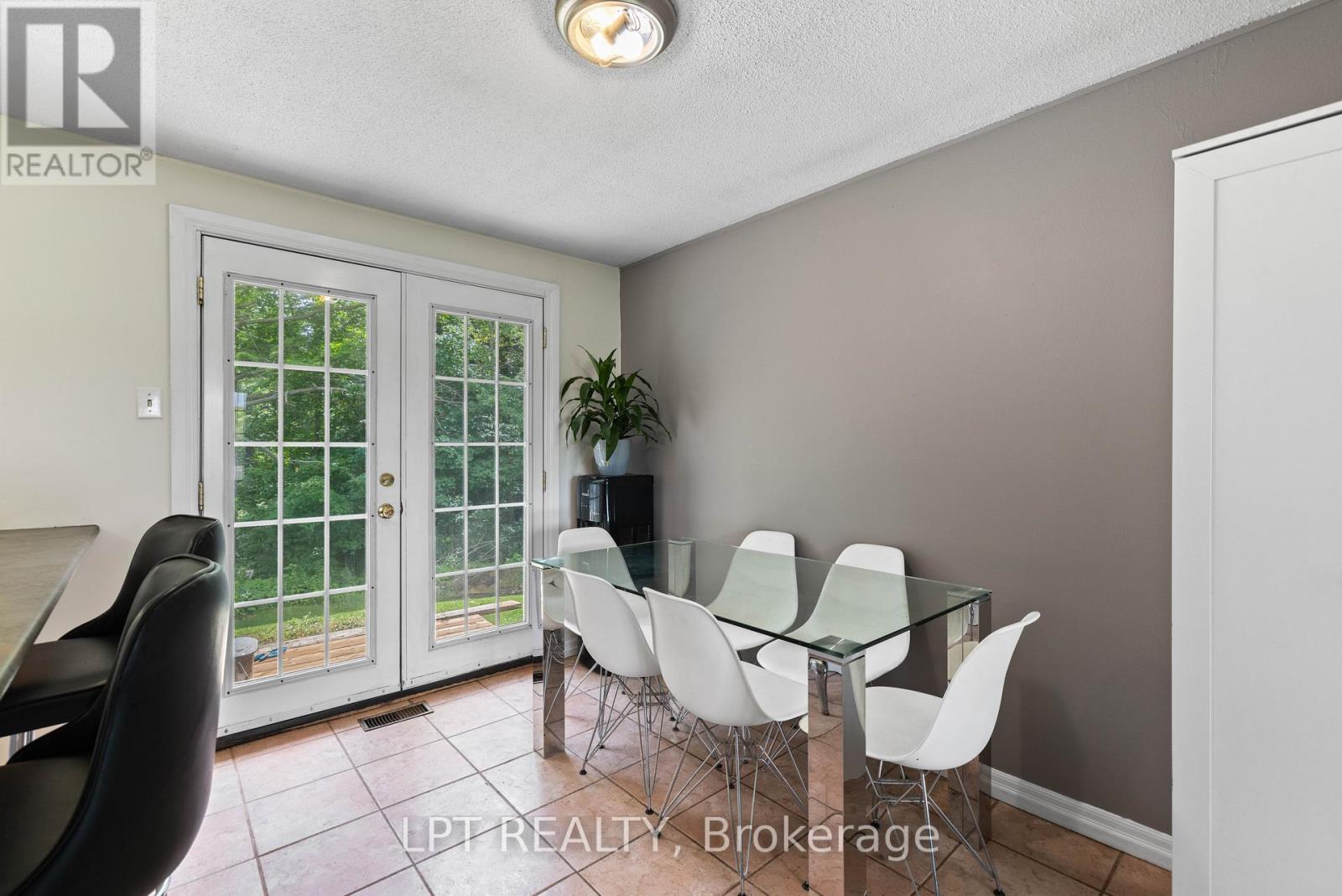 2743 LOCKHART ROAD - 11