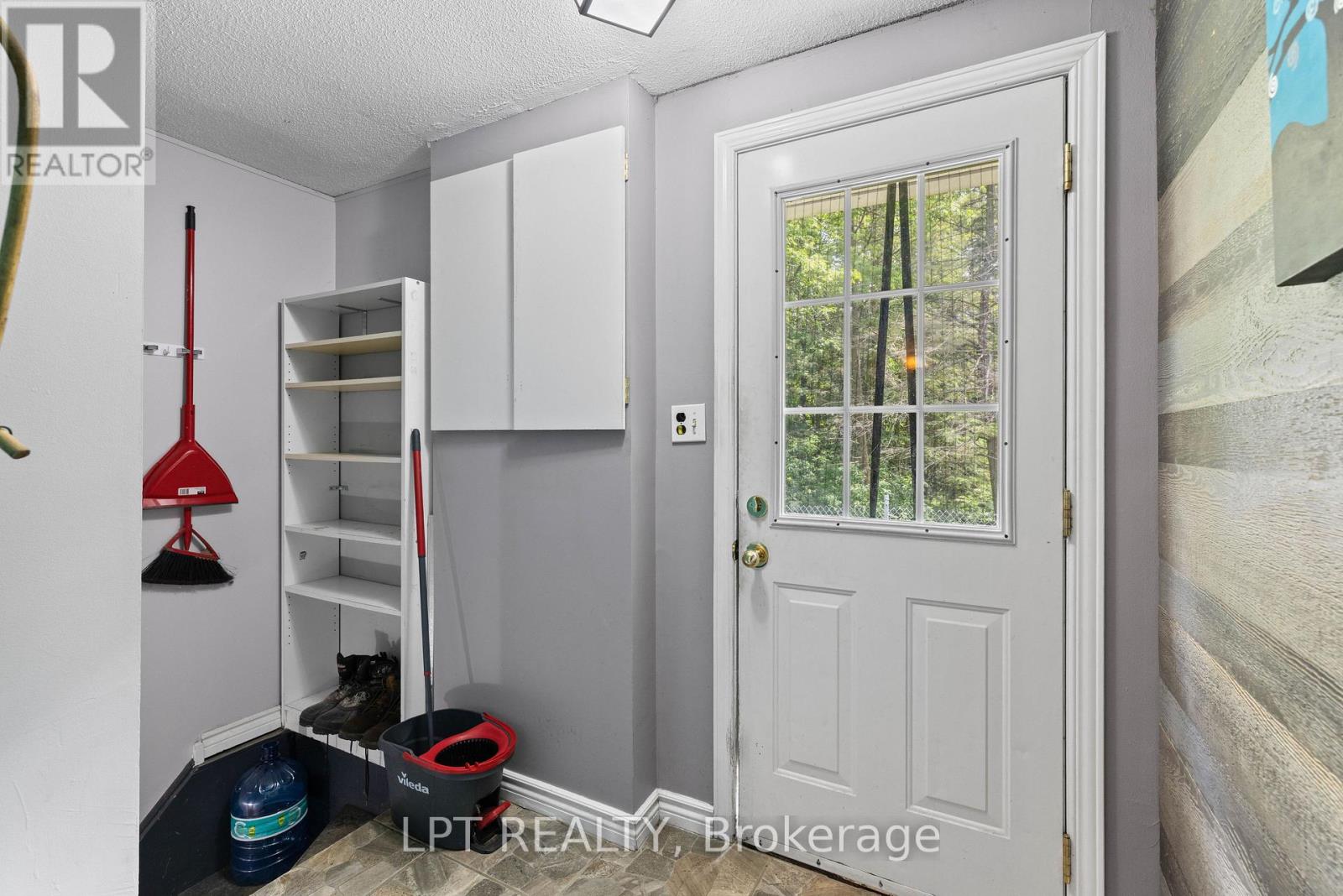 2743 LOCKHART ROAD - 12