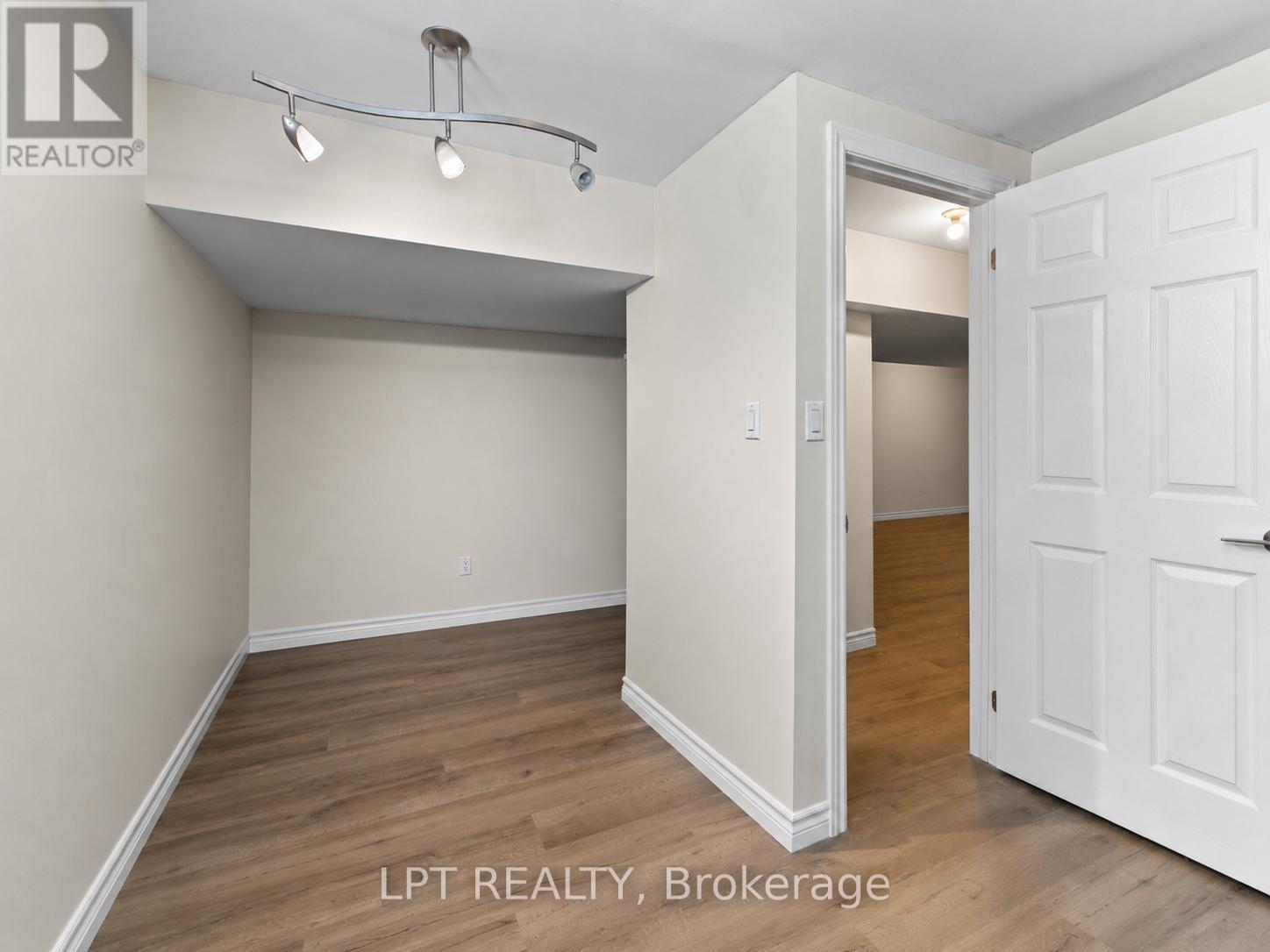 2743 LOCKHART ROAD - 24