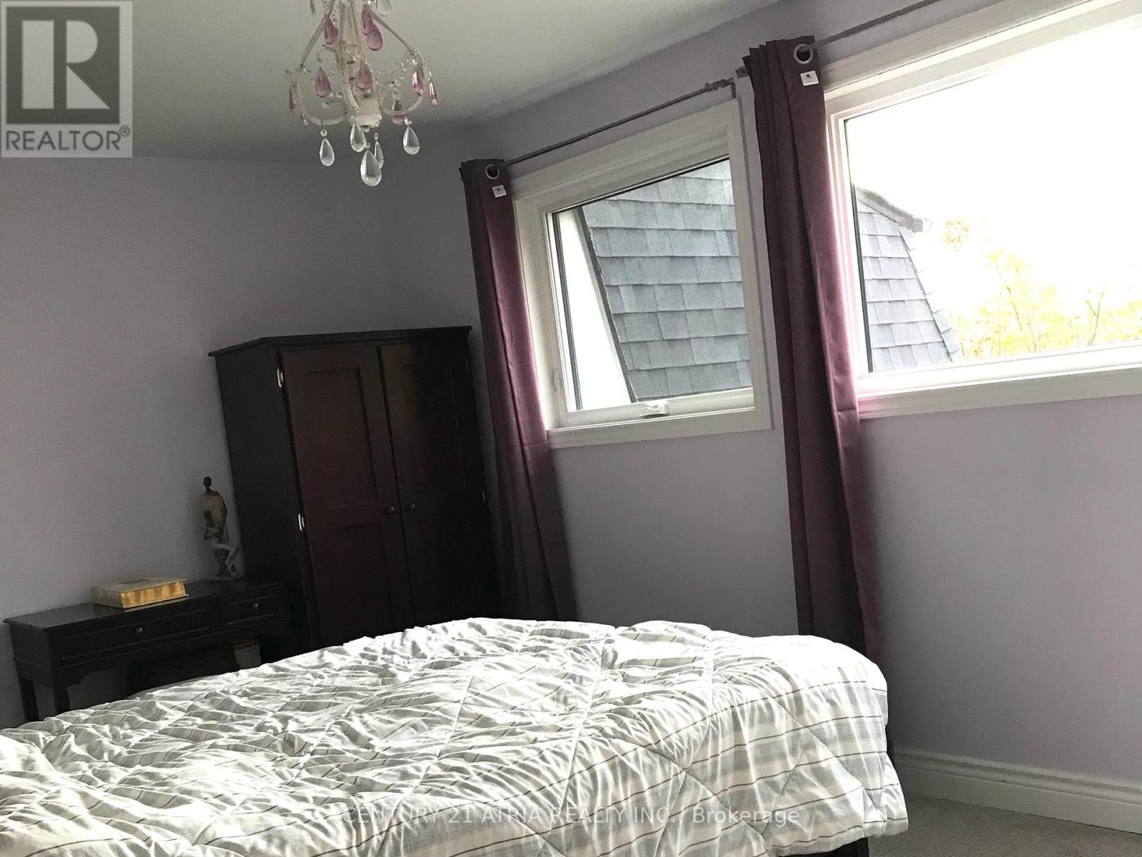 38 HENDERSON DRIVE - 11