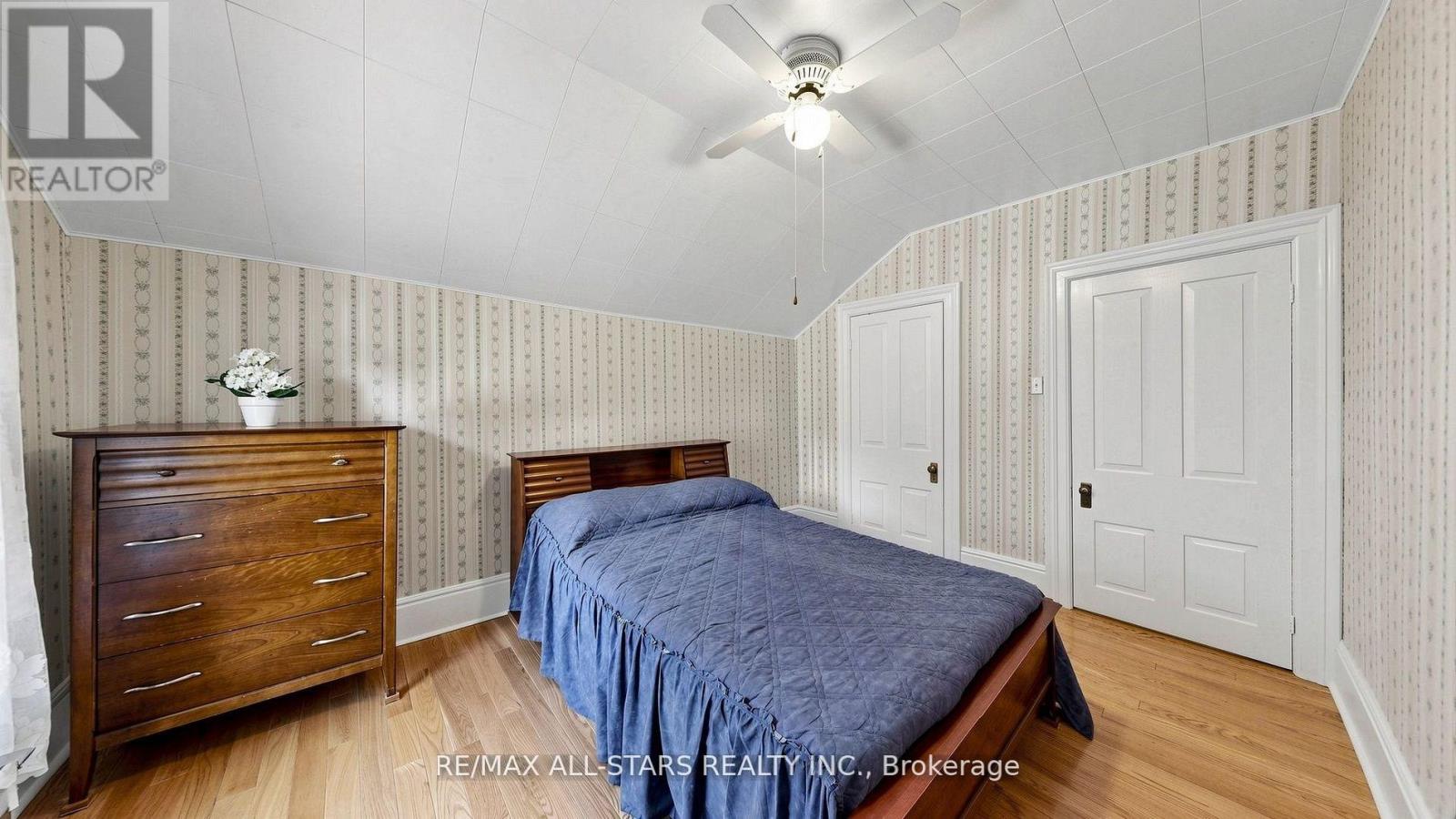 11 MARIETTA STREET - 23