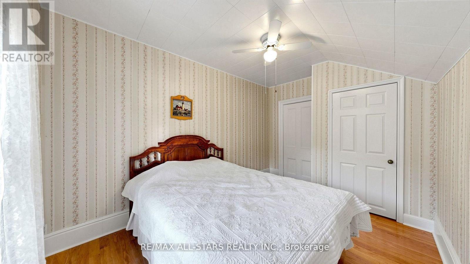 11 MARIETTA STREET - 25