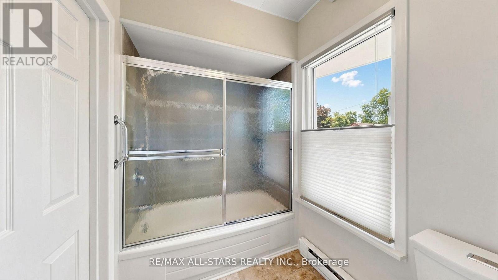11 MARIETTA STREET - 27