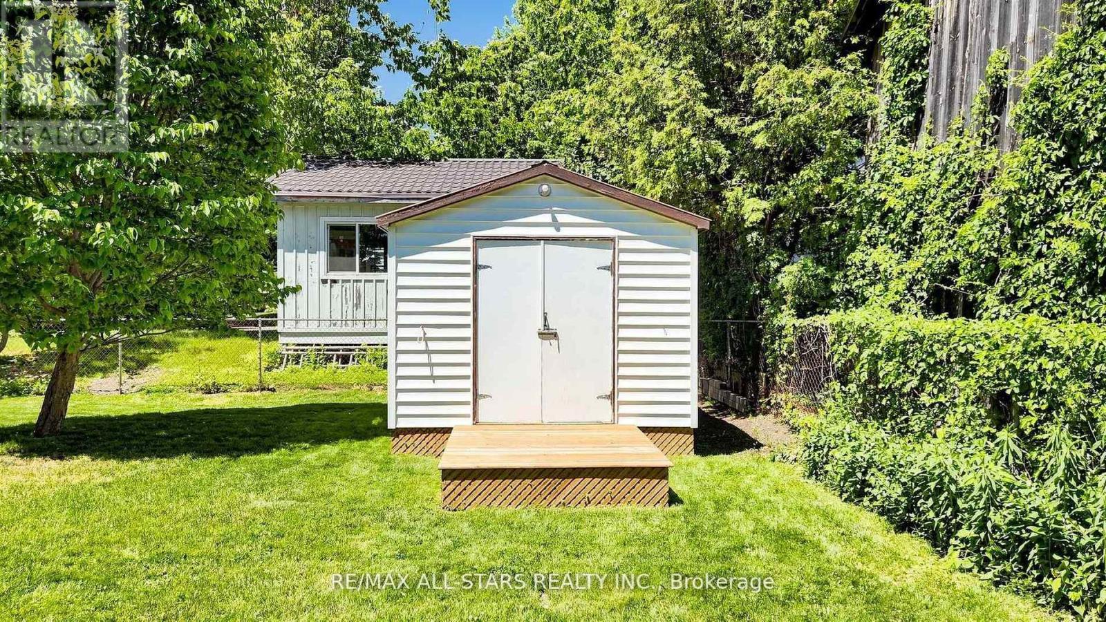 11 MARIETTA STREET - 36