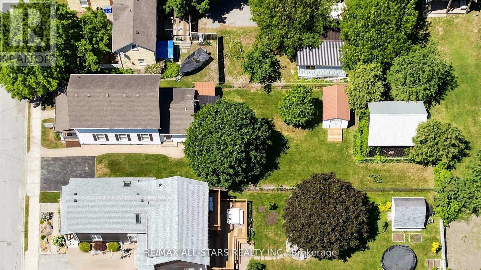 11 MARIETTA STREET - 37